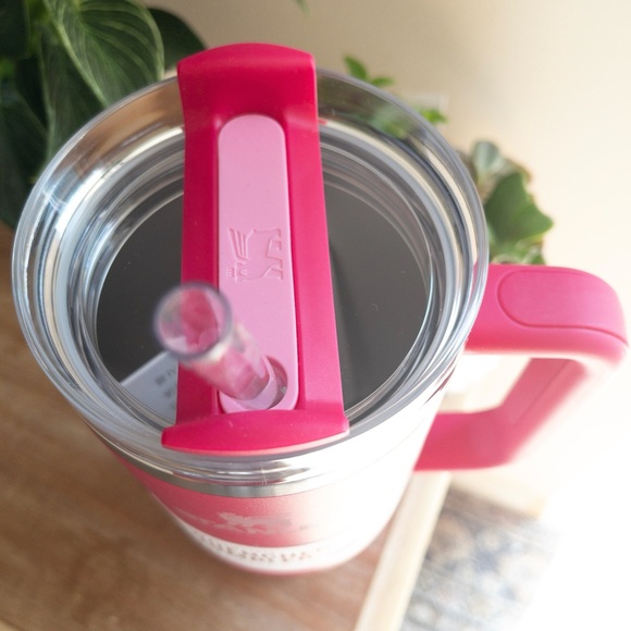 STANLEY 40 OZ H2.0 FLOWSTATE TUMBLER TARGET COSMO PINK VALENTINE'S DAY EDITION - Picture 5 of 10